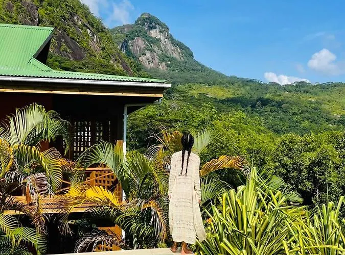 Waterfall 3*