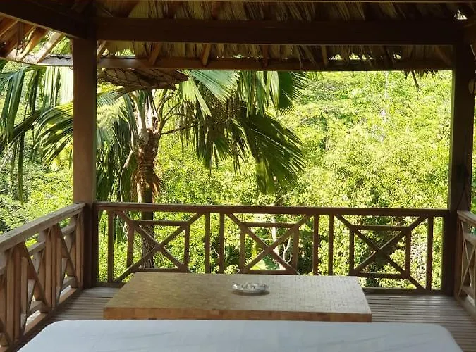 Waterfall Bed & Breakfast 3*